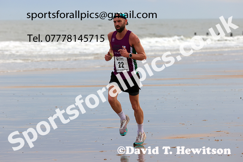 The 2024 Blyth Beach Run, Northumberland.   Photo: David T. Hewitson/Sports for All Pics